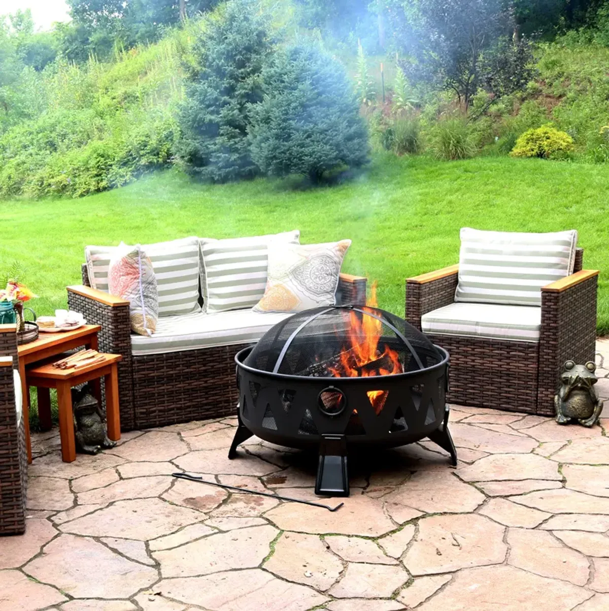 Sunnydaze 34 in Nordic-Inspired Steel Fire Pit with Spark Screen and Poker