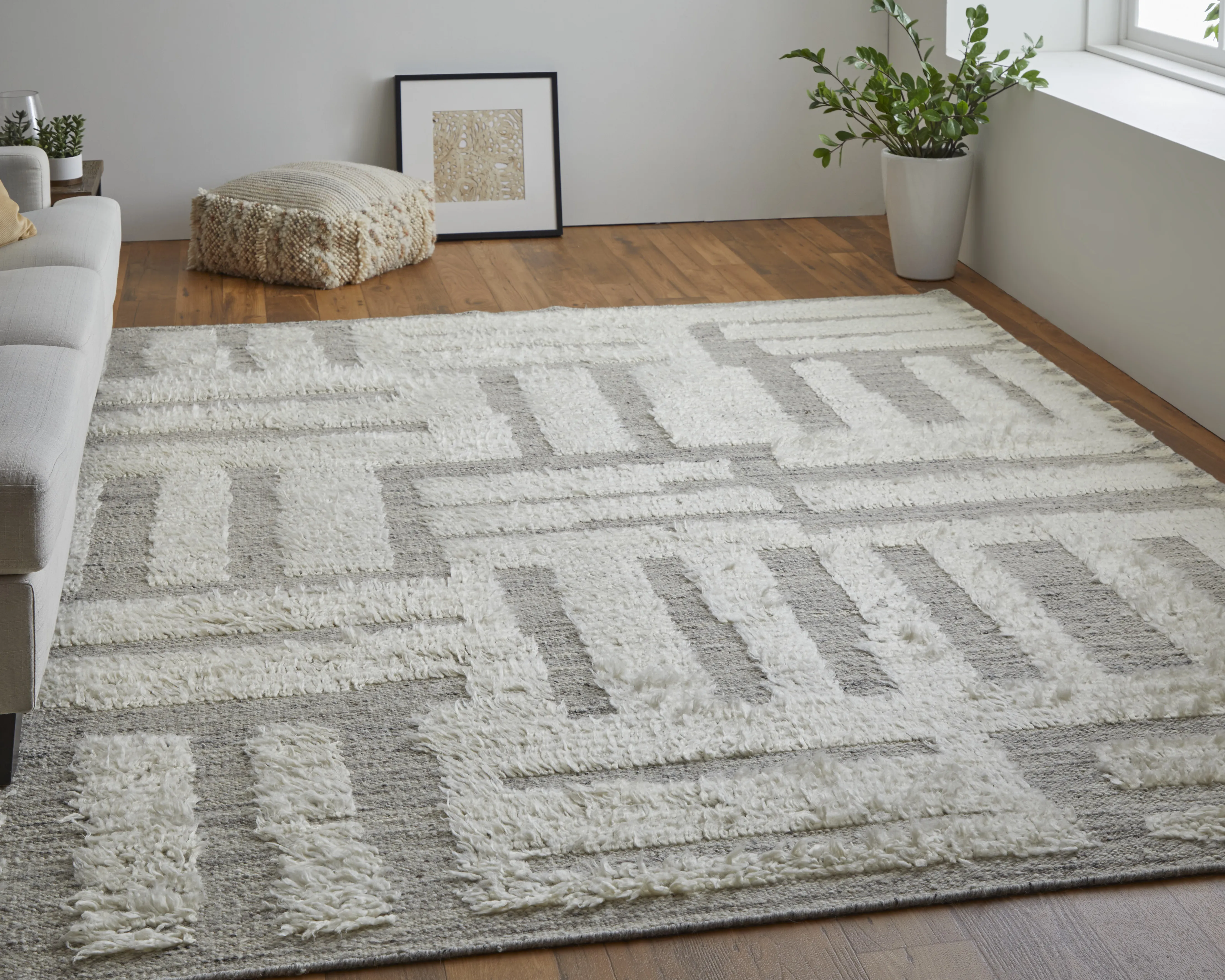 Ashby 8909F Gray/Ivory 2' x 3' Rug