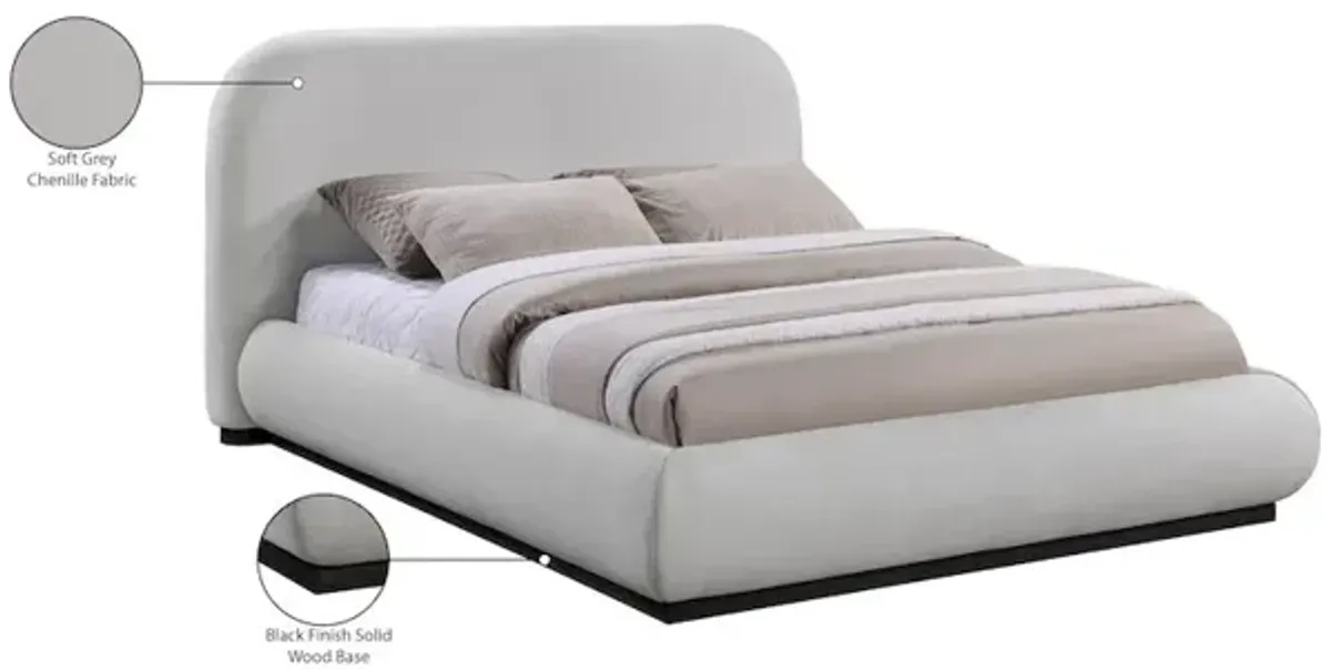 Meridian Furniture Vaughn Grey King Bed