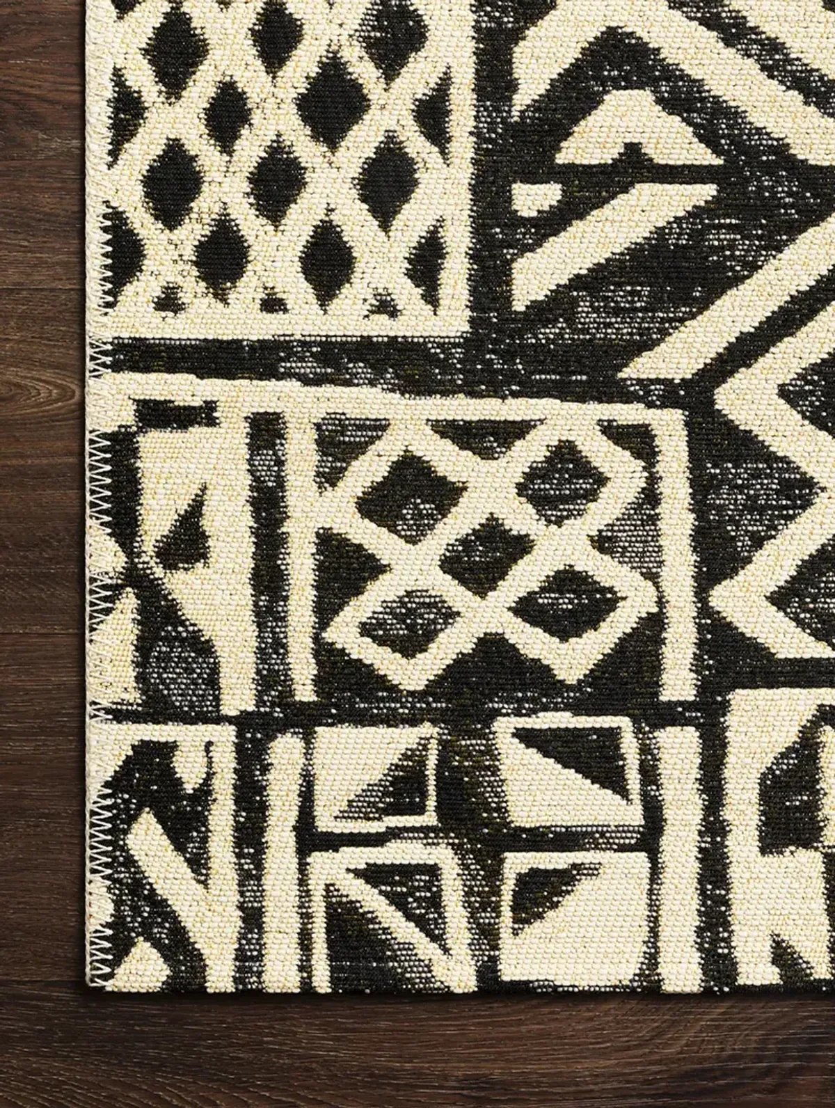 Mika Ivory/Black 10'6" x 13'9" Rug