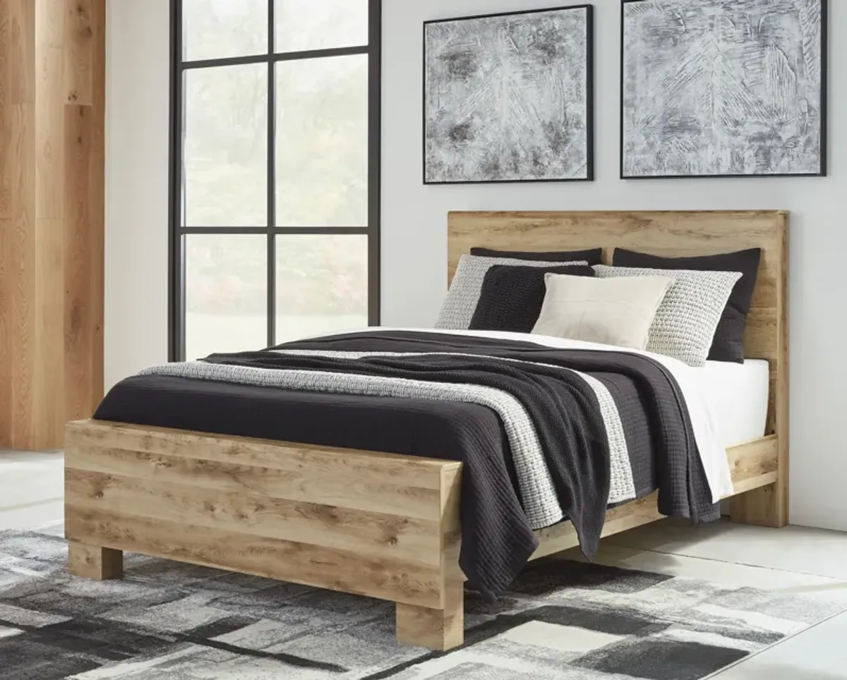 Hyanna Queen Panel Bed