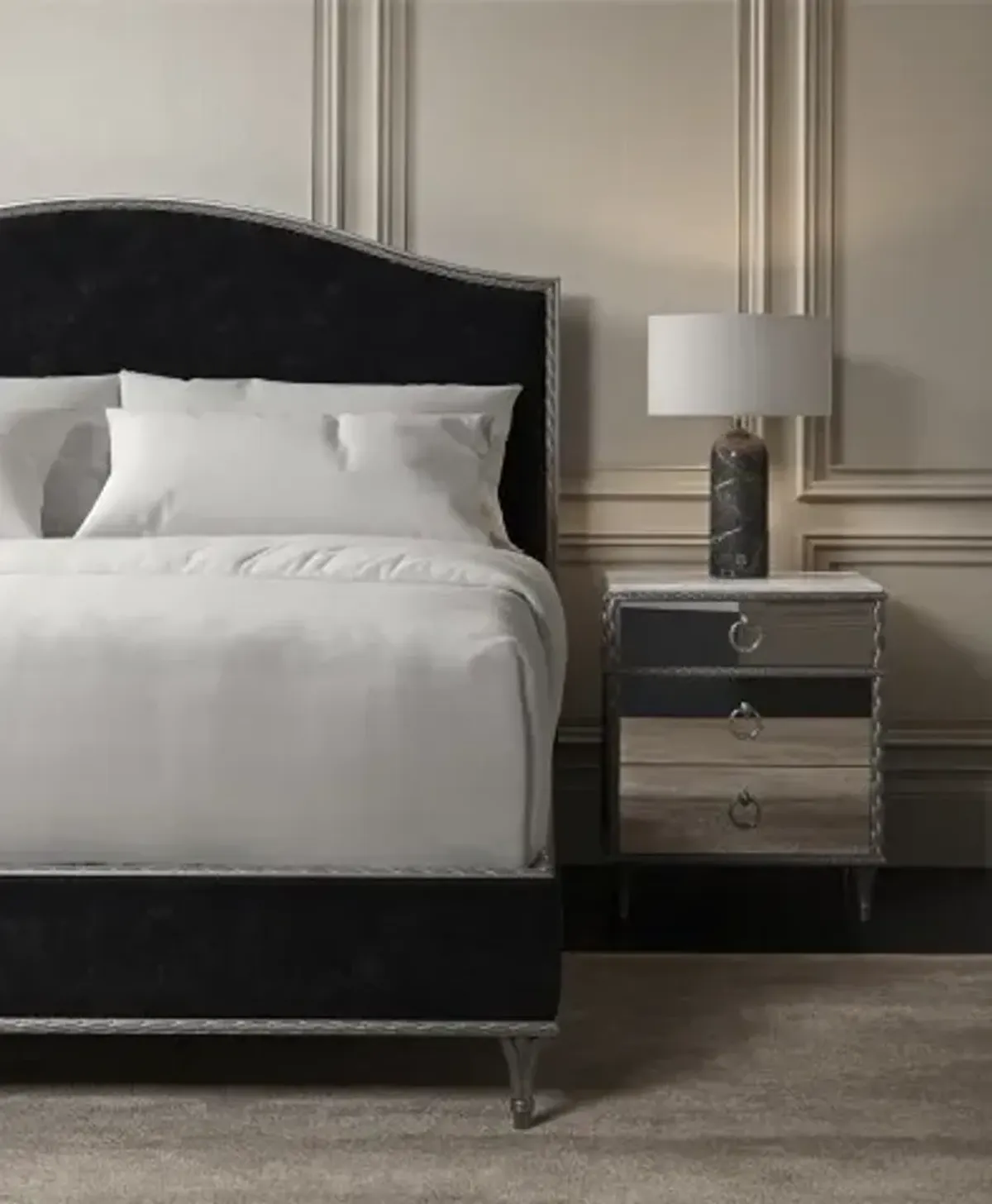 Fontainebleau Platform Queen Bed