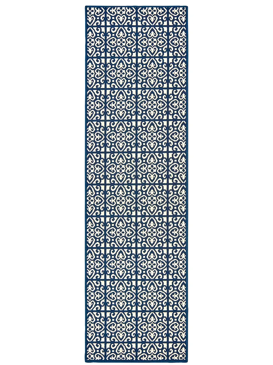 Marina 2'3" x 7'6" Ivory Rug