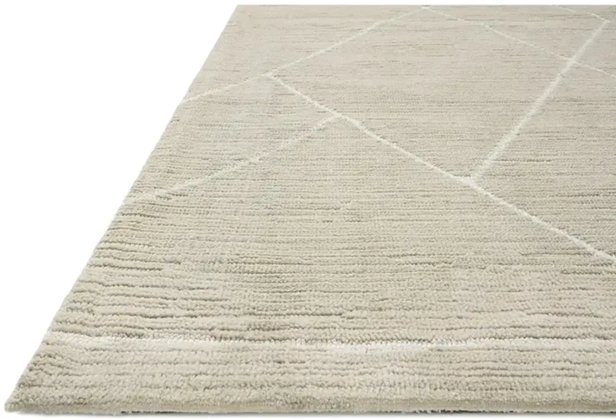 Logan LOG01 Oatmeal/White 5' x 7'6" Rug