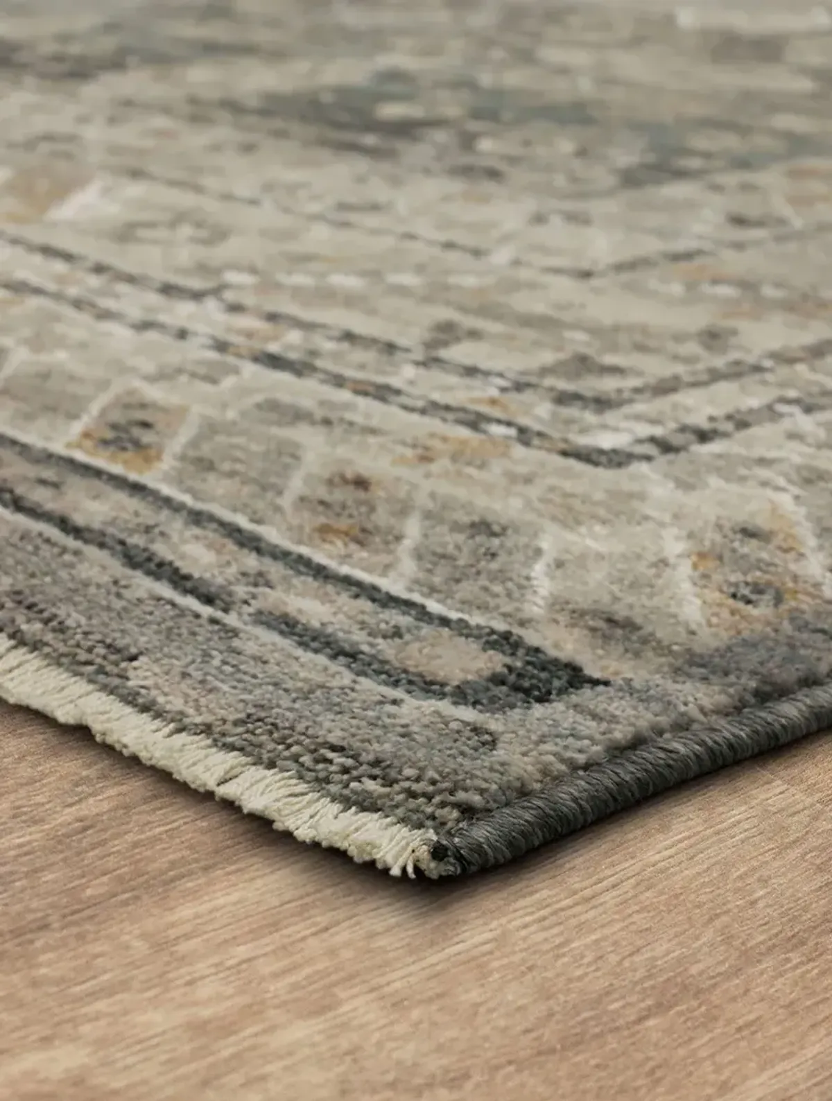 Echo Milo gray 2' 7" X 7' 3" Rug