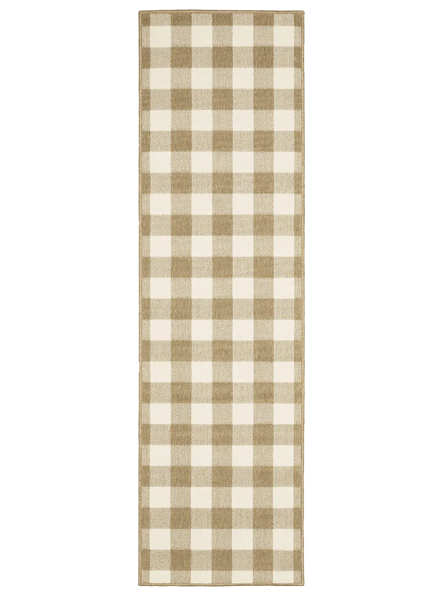 Marina 2'3" x 7'6" Tan Rug