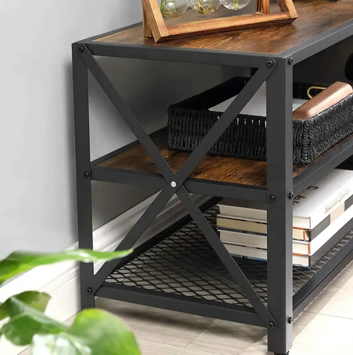 3-Tier TV Table with Storage Shelves - Practical Entertainment Center with Ample Storage