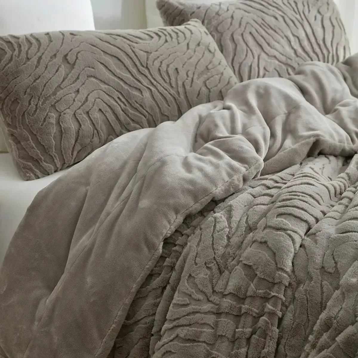 Faded Zebra - Coma Inducer� Oversized Comforter Set