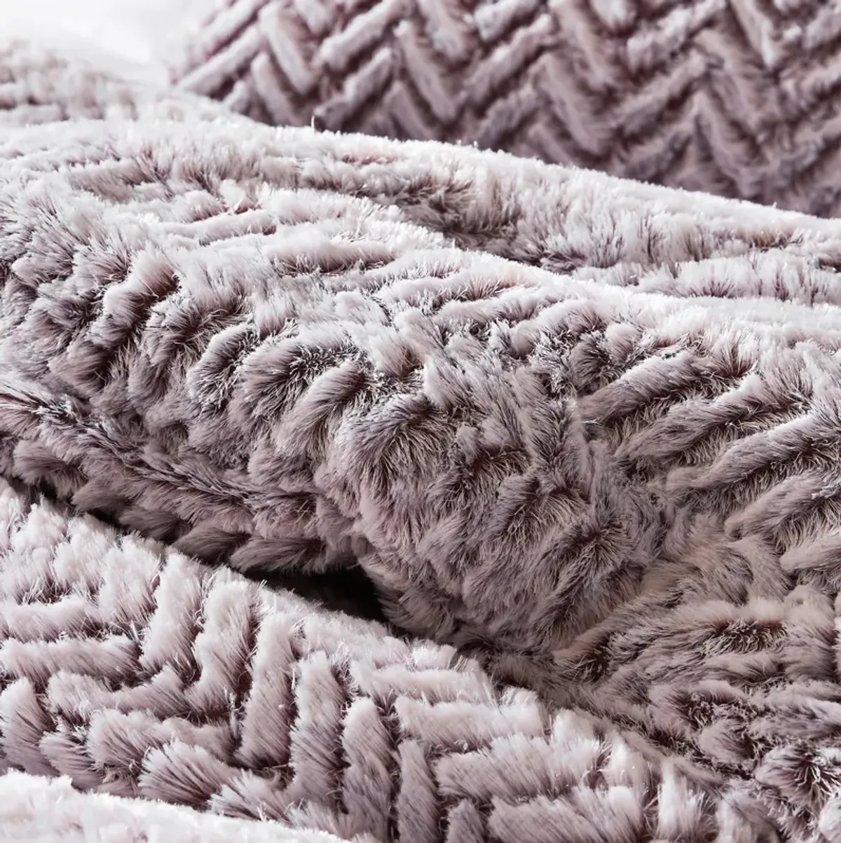 Cozy Peaks - Coma Inducer® Oversized Comforter - Chevron Frosted Sierra