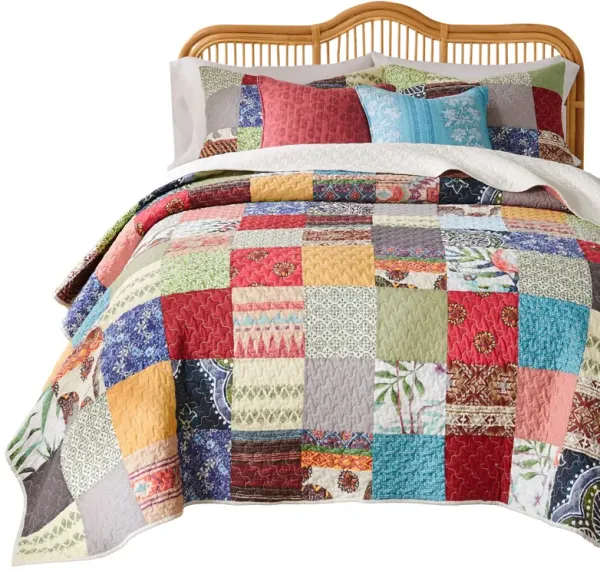 Lily 3pc Full to Queen Quilt and Pillow Sham Set, Multicolor Patchwork