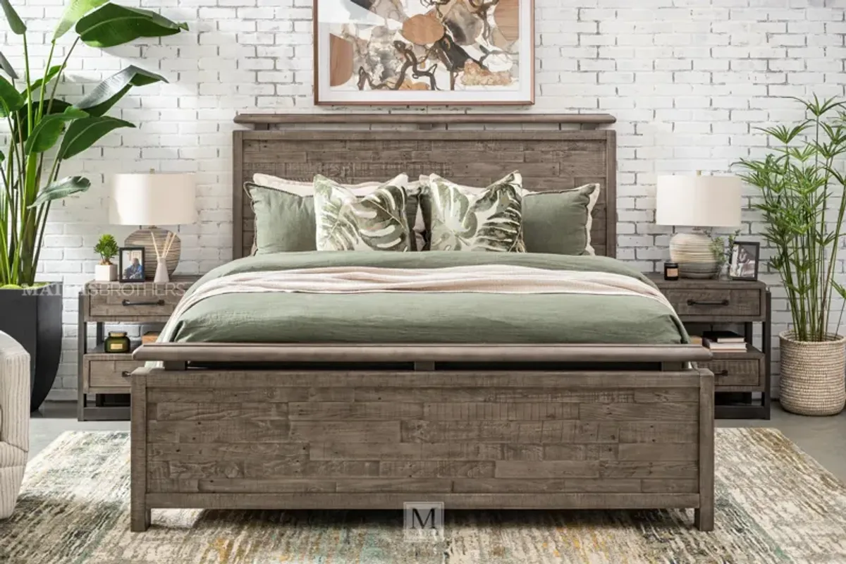 Brennagan Queen Panel Bed