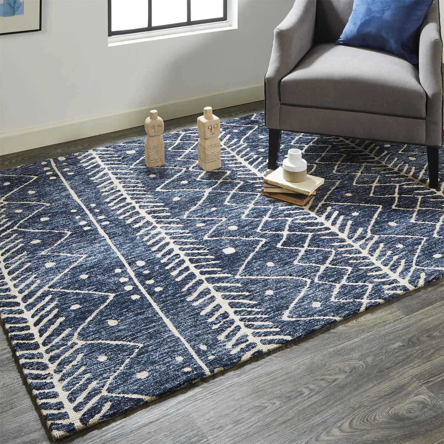 Colton 8318F Blue/Ivory 2' x 3' Rug