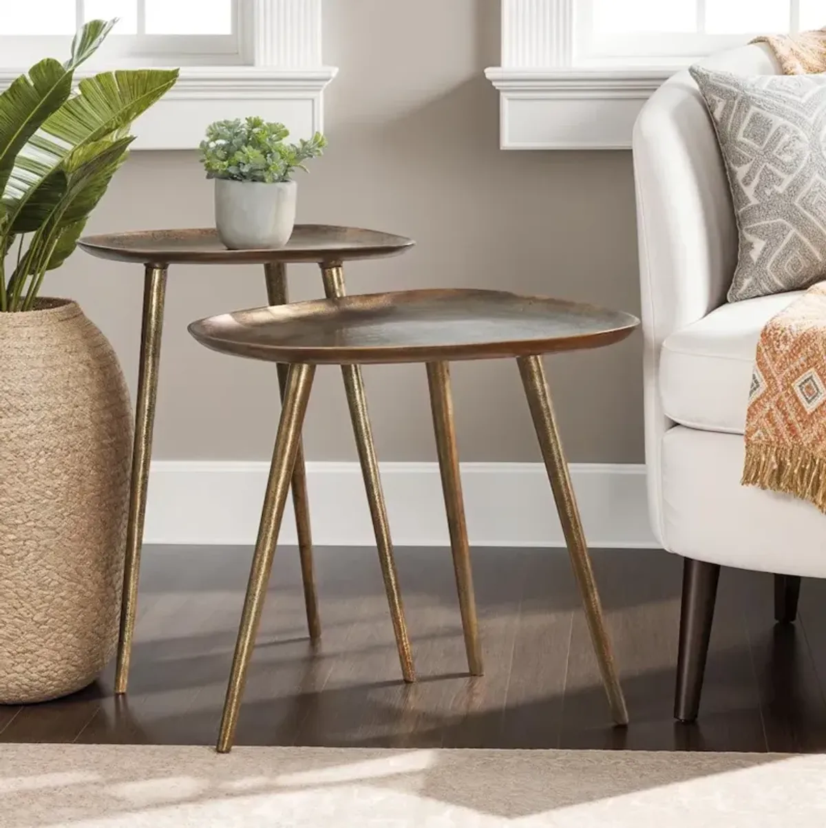 Convenience Concepts Bali Metal Nesting End Tables