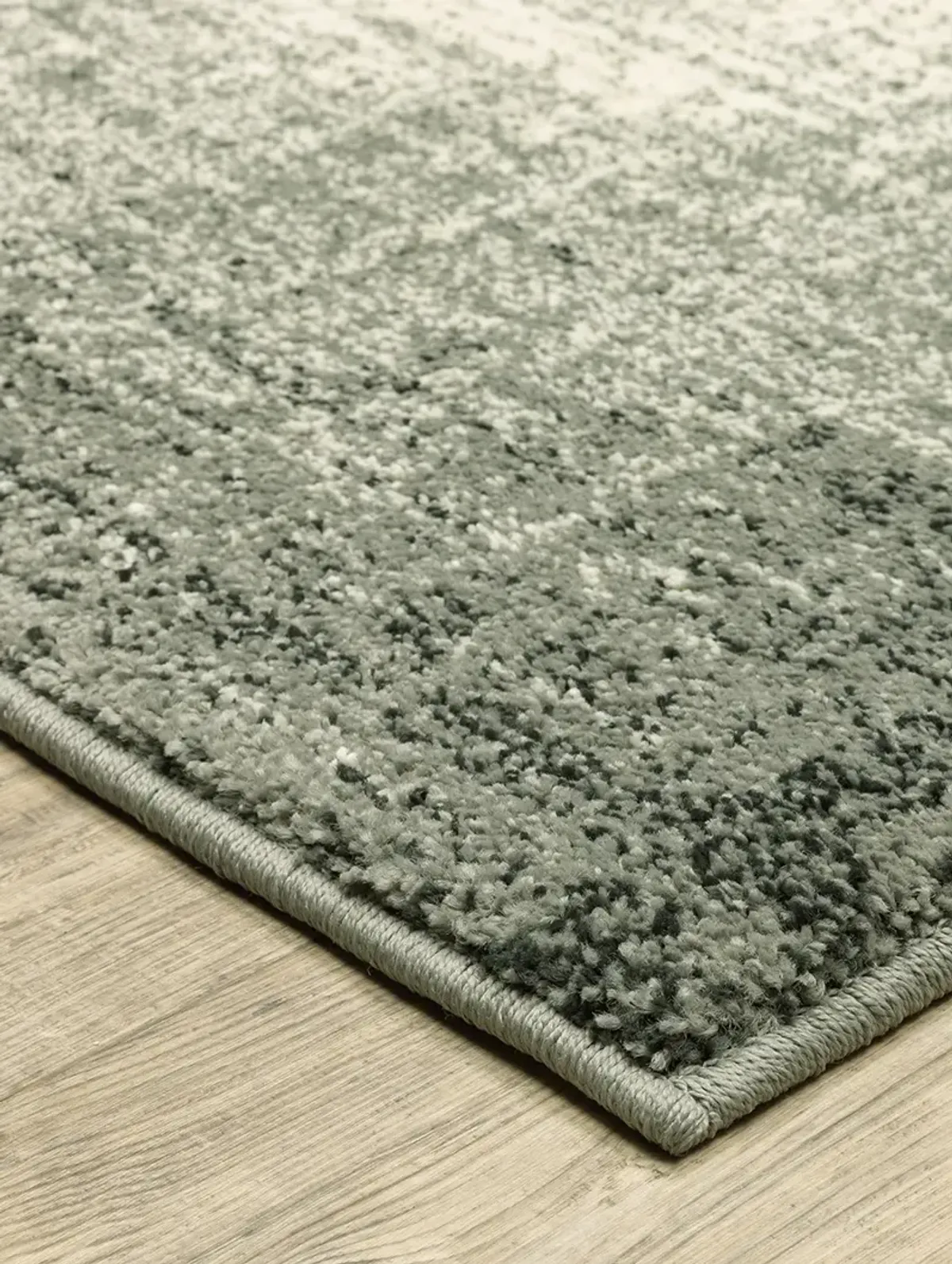 Seneca 2'3" x 7'6" Grey Rug