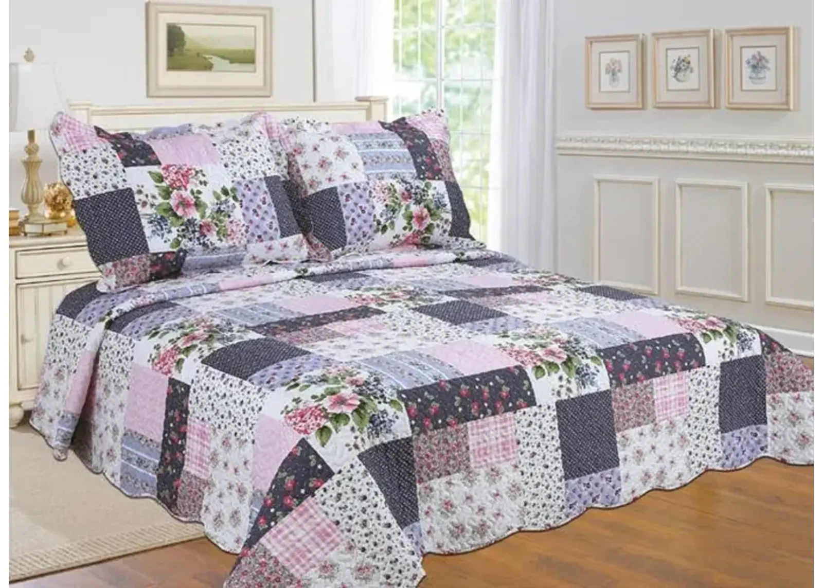 3-Piece Rose Cotton Blend Reversible Quilt Set