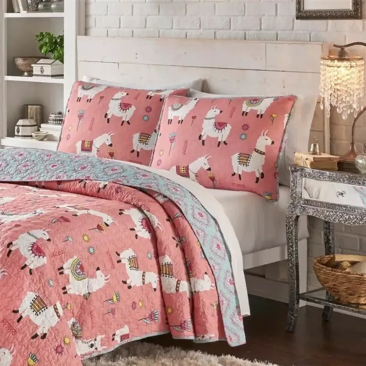 Floral Llama Quilt Set in 100% Cotton – Reversible Comfort for All Seasons