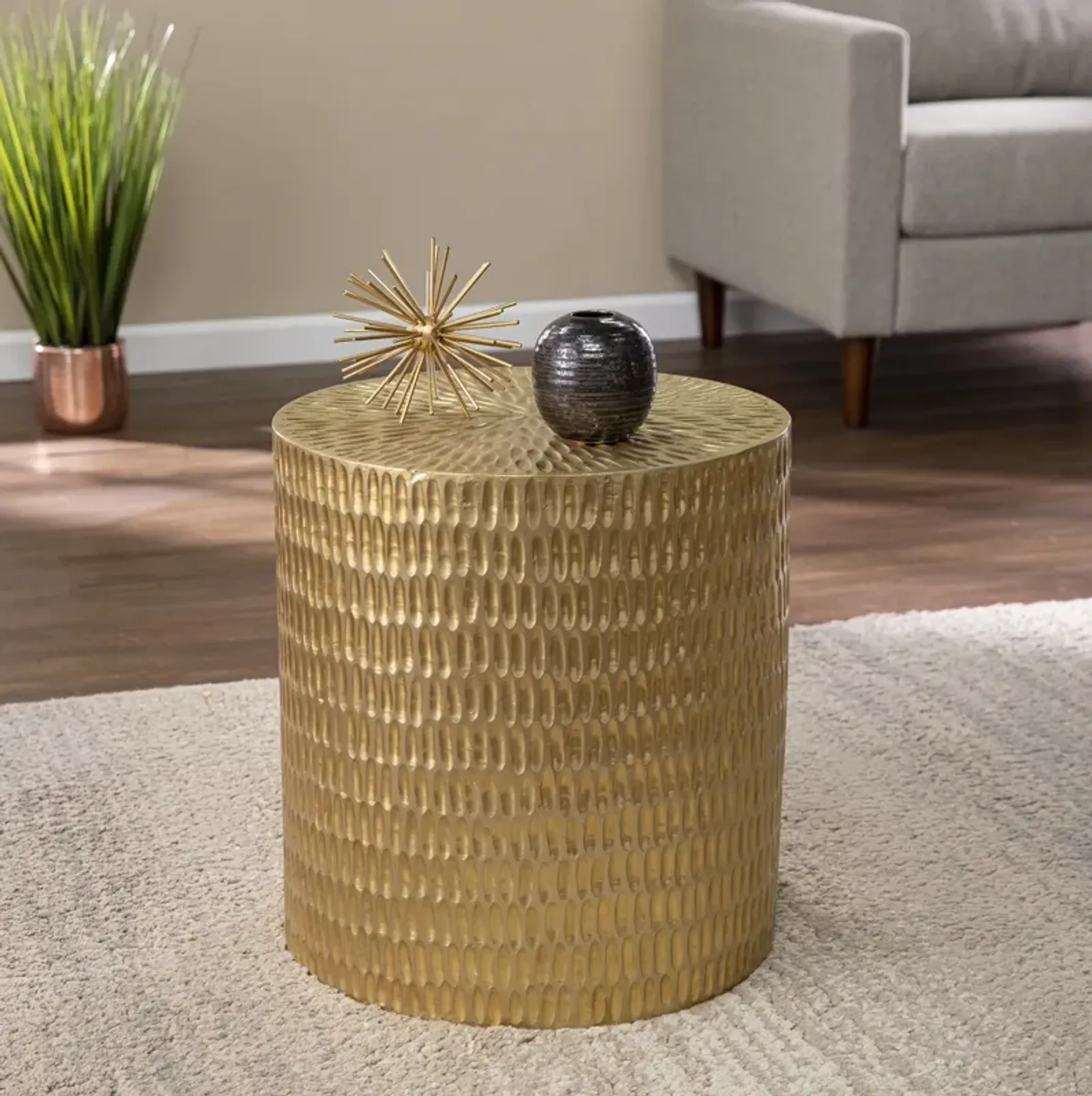 Doylin Round Accent Table