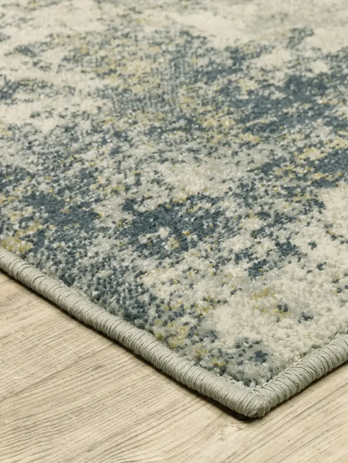 Branson 5'3" x 7'3" Beige Rug