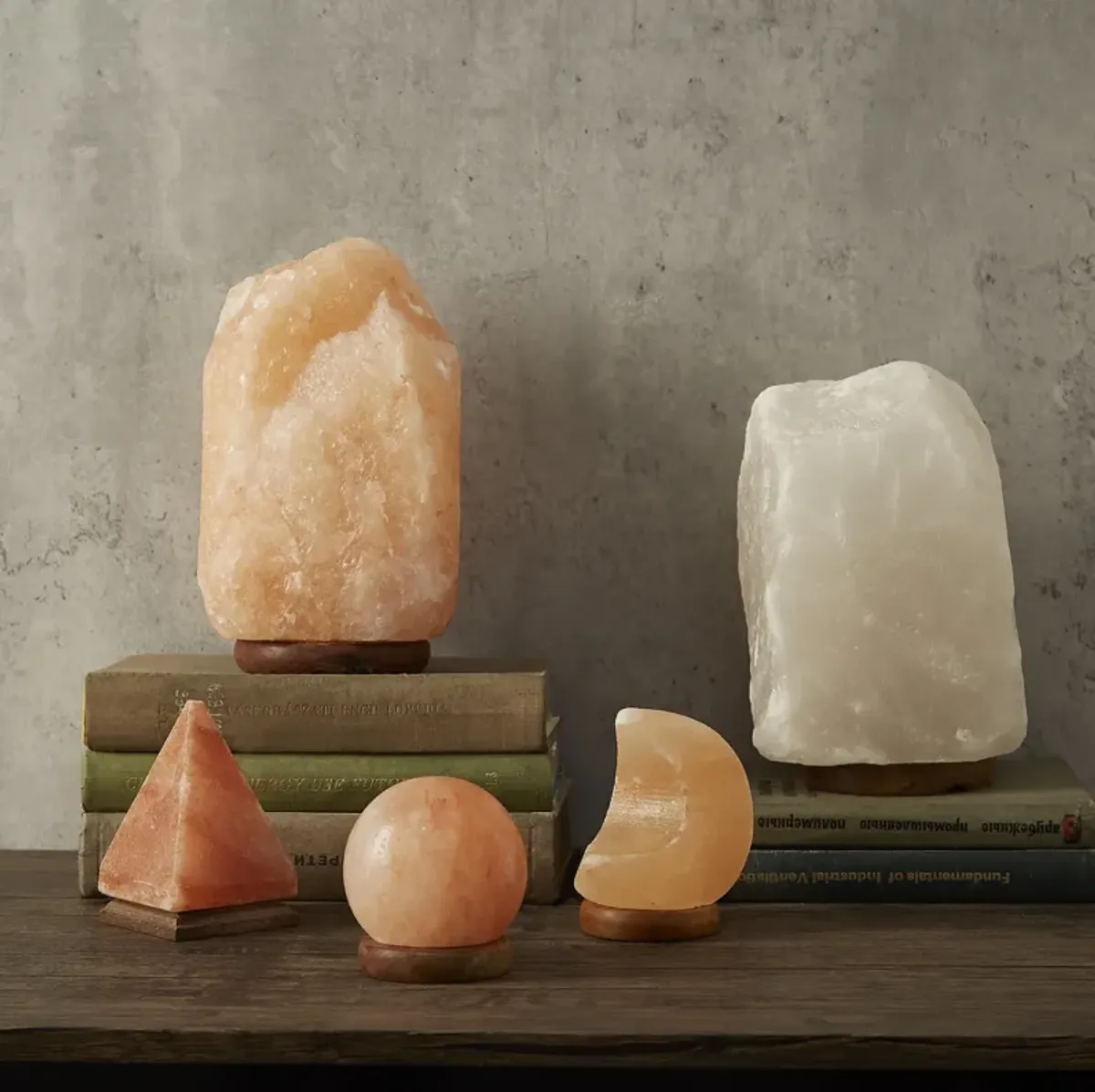 Loft Lyfe Layah Piramide Salt Lamp 8 Color Modes