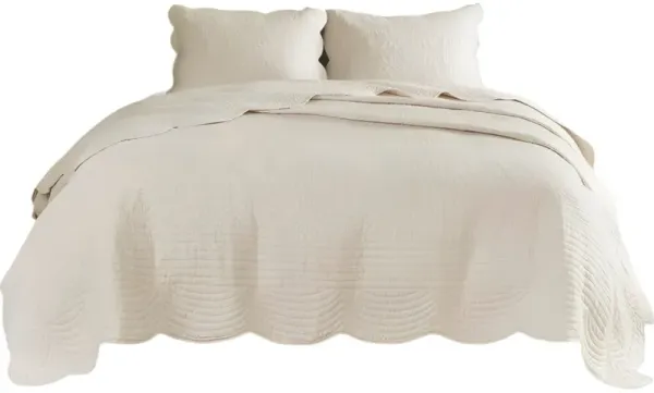 3-Piece Reversible Scalloped Edges Microfiber Quilt Set for Cozy Bedding and Decor