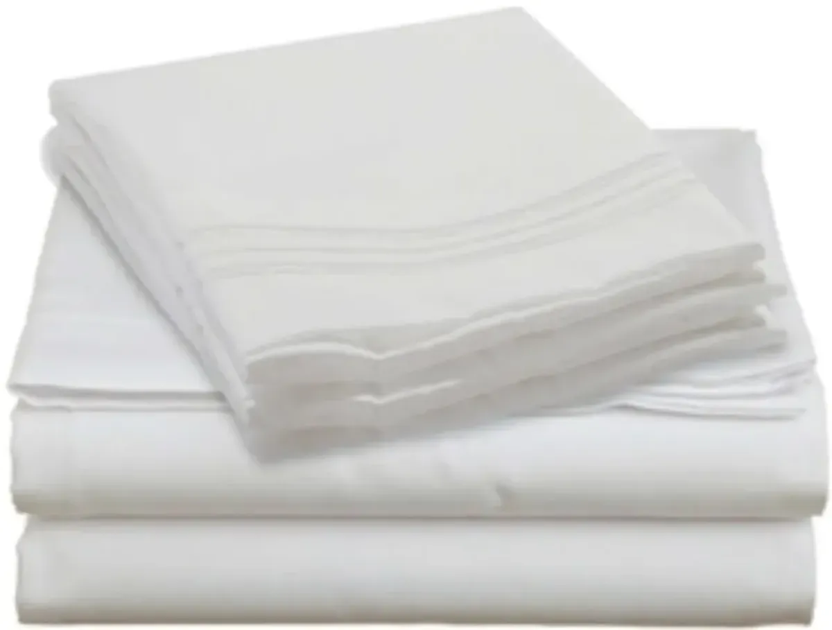 Queen size 4 Piece Sheet Set in White Microfiber