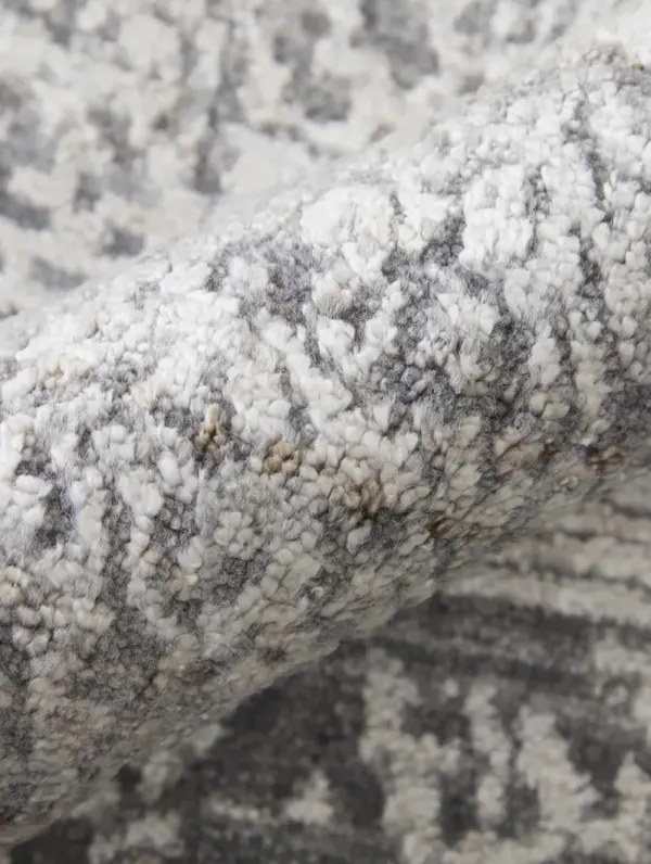 Eastfield 6989F 2' x 3' Gray Rug