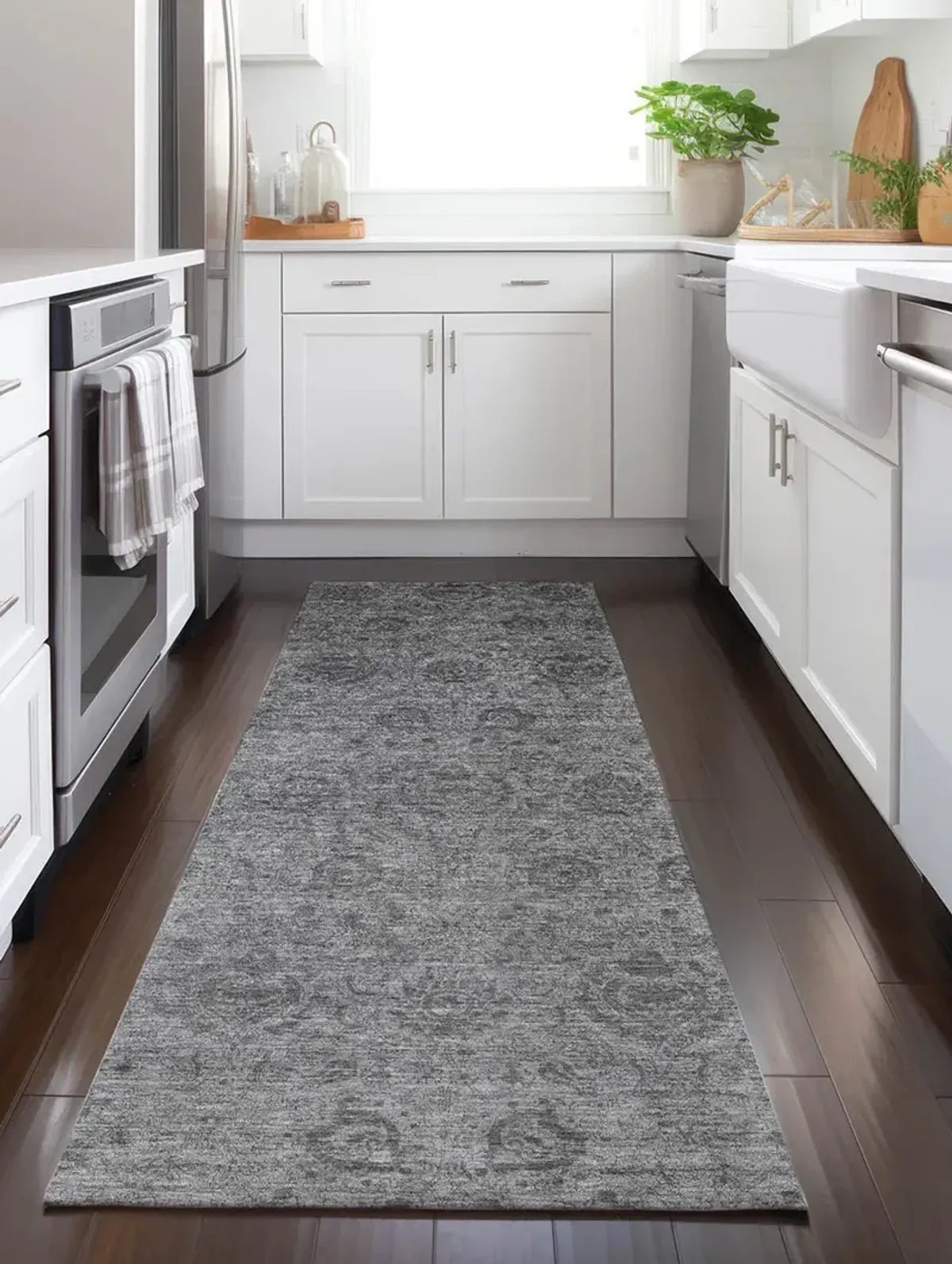 Burano BU8 Gray 2'3" x 7'6" Rug