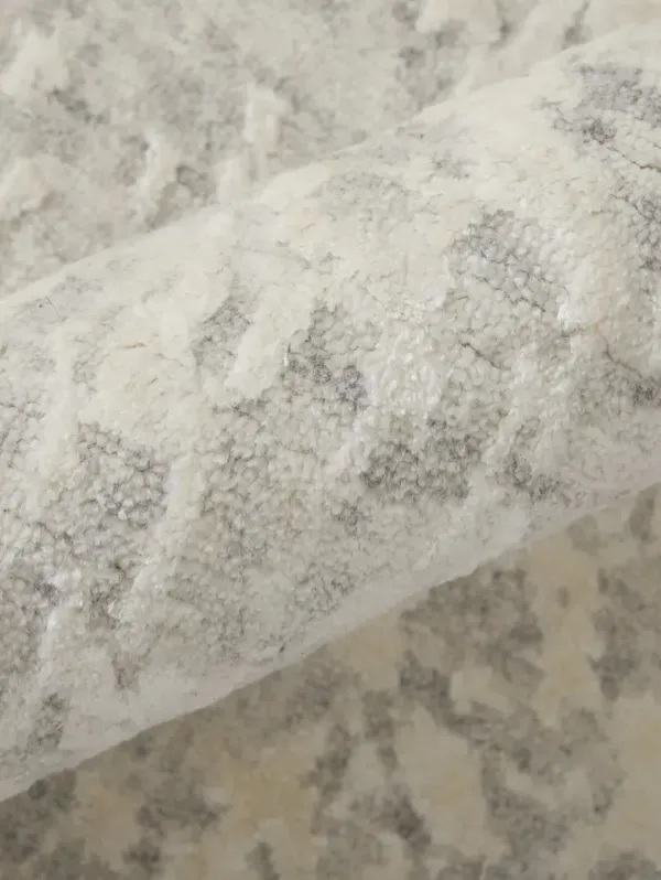 Eastfield 69ABF 4' x 6' Ivory Rug