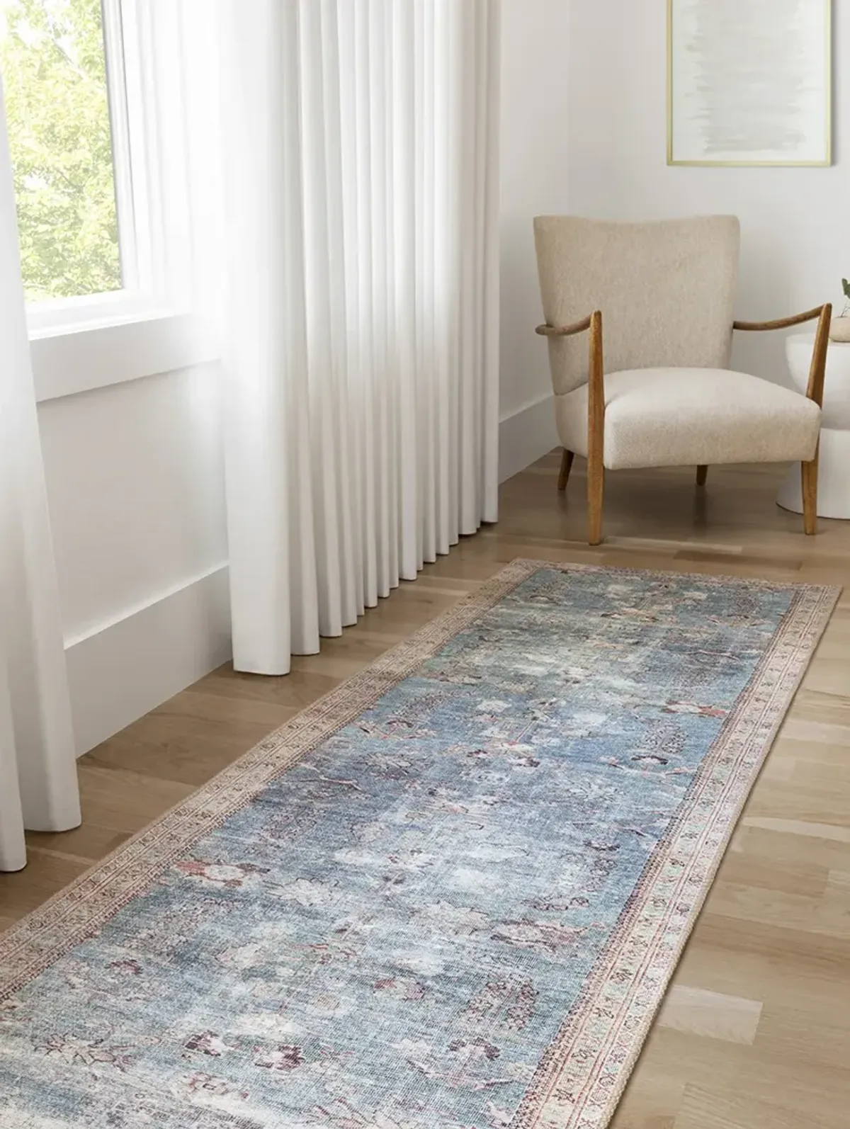 Wynter WYN06 2'6" x 9'6" Rug