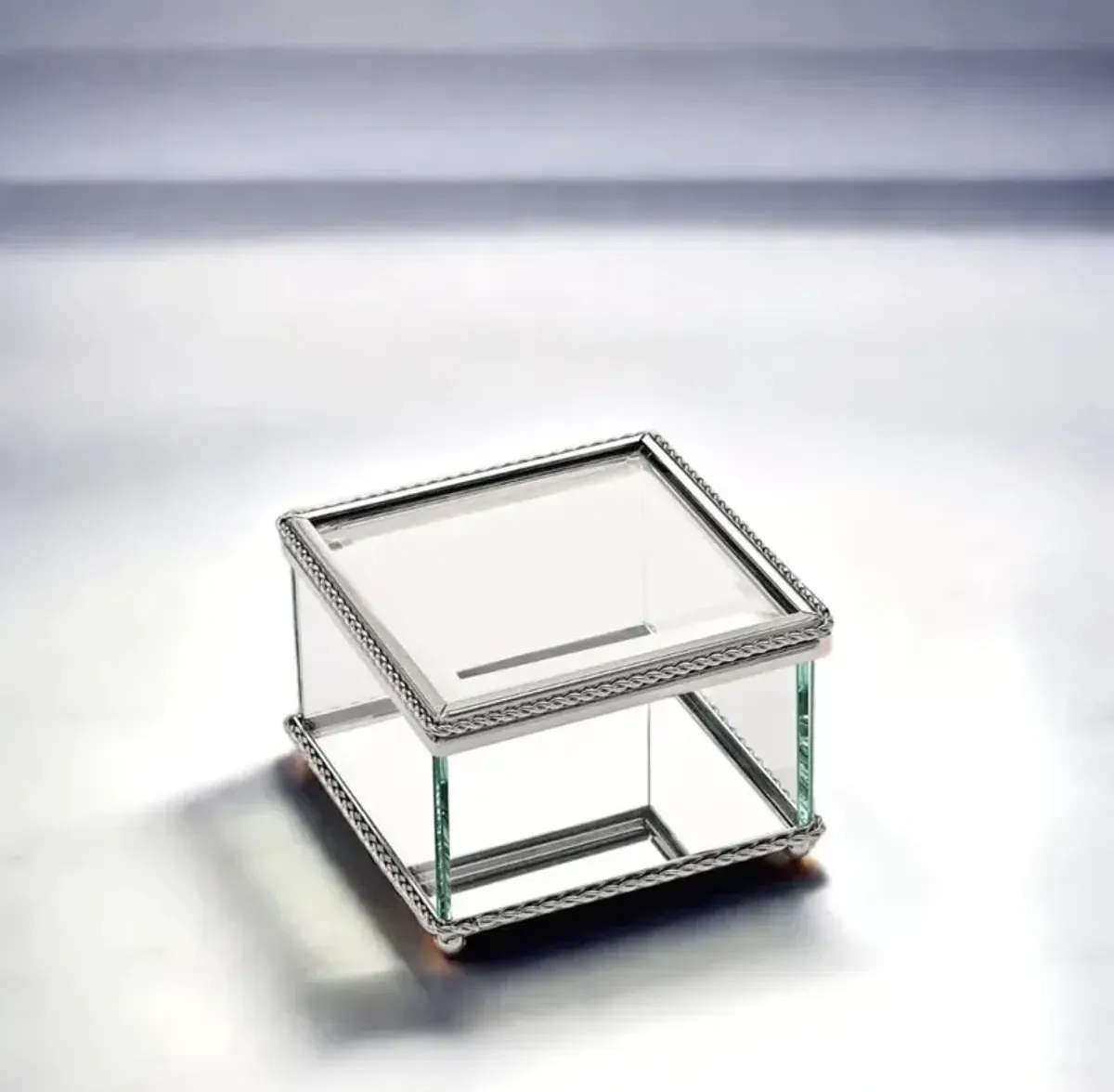 3.75" Square Glass Box with Hinged Lid