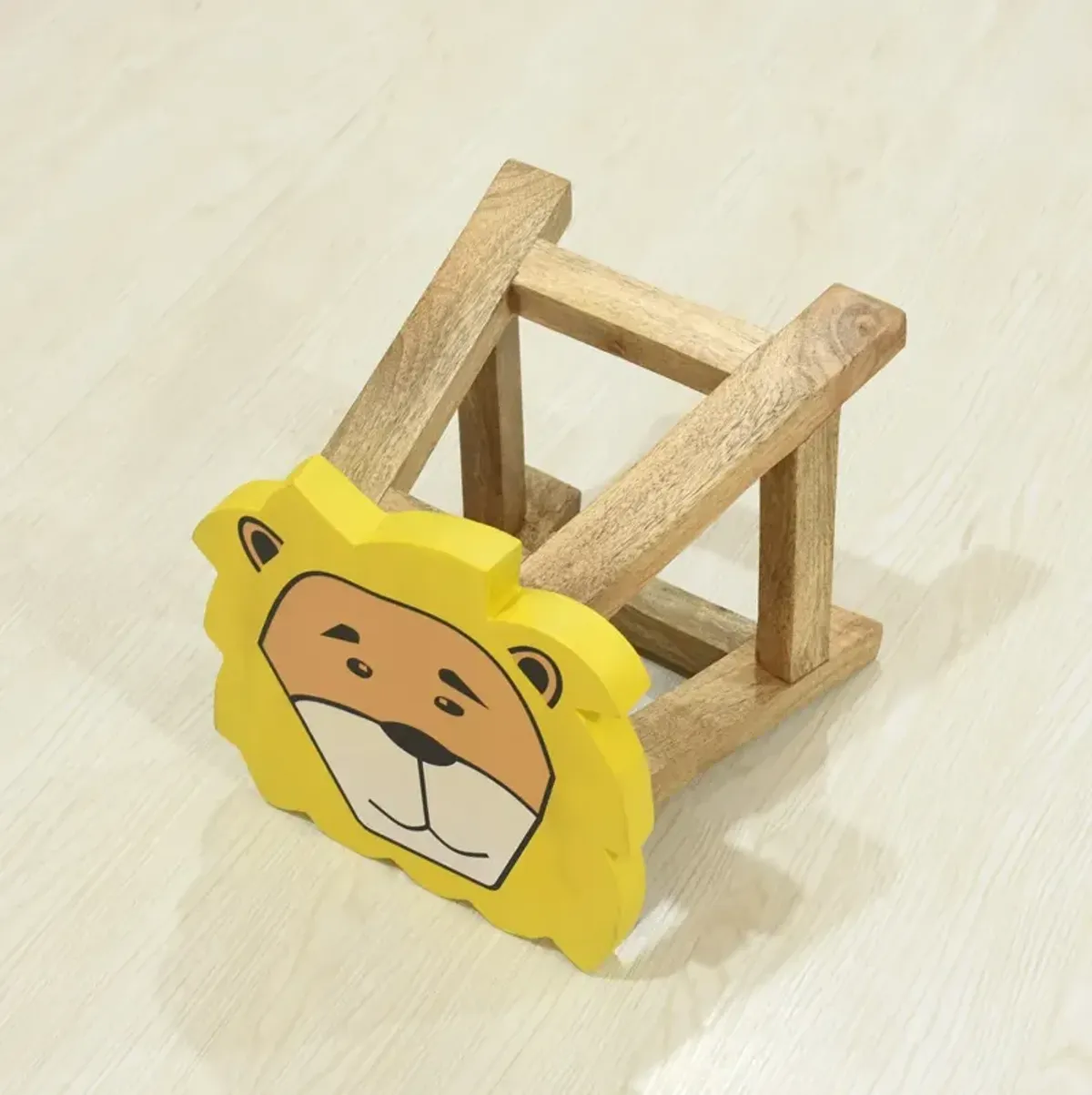 Handmade 100% Mango Wood Kids Yellow Color Lion Shaped Seat Indoor Stool