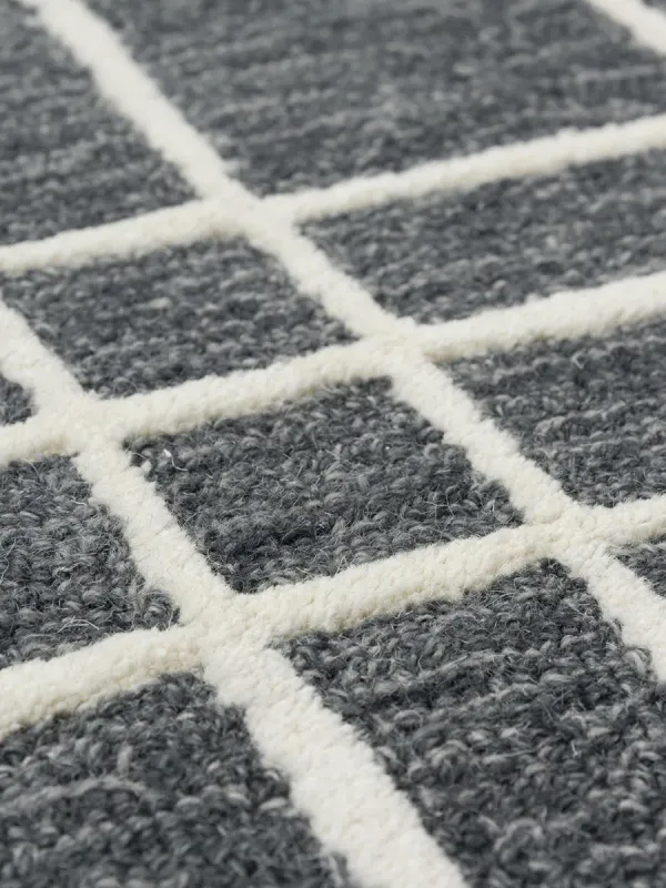 Lofton A07104 Gray 5' x 7'6" Rug