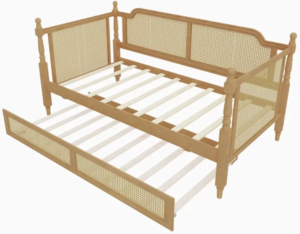 Merax Traditional Daybed with Trundle for Limited Space