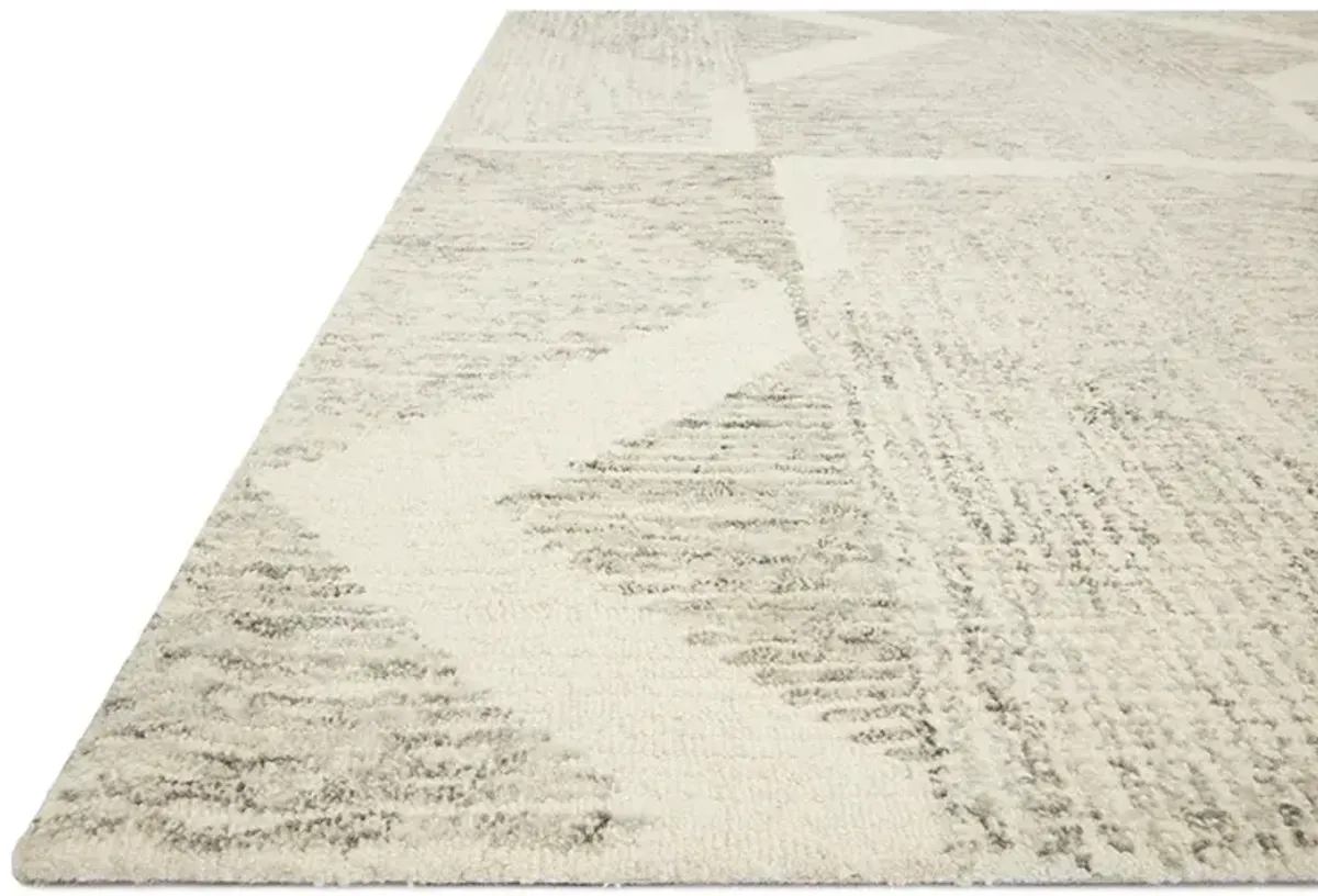 Milo MLO06 2'6" x 7'6" Rug