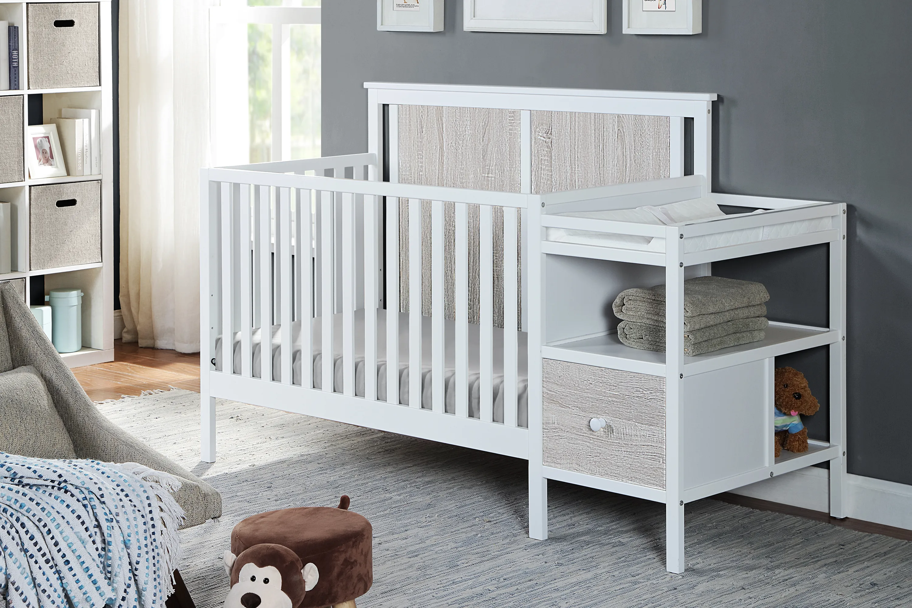 Suite Bebe Connelly 4-in-1 Crib and Changer Combo