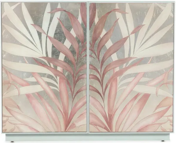 Triumph Accent Chest