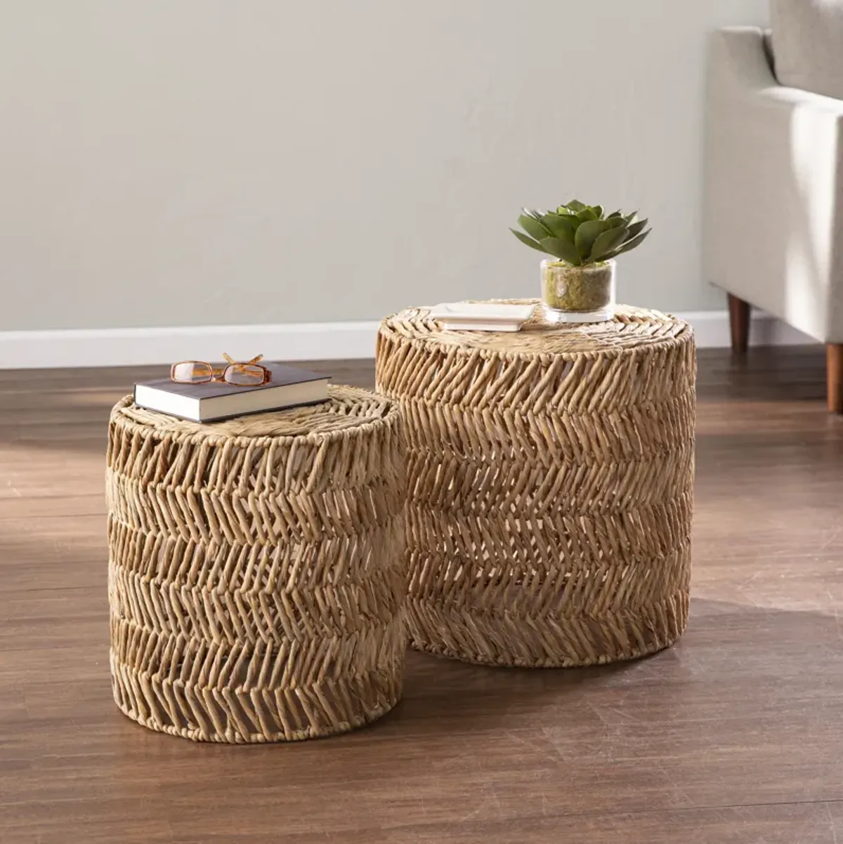 Davari Water Hyacinth Nesting Tables 2pc Set