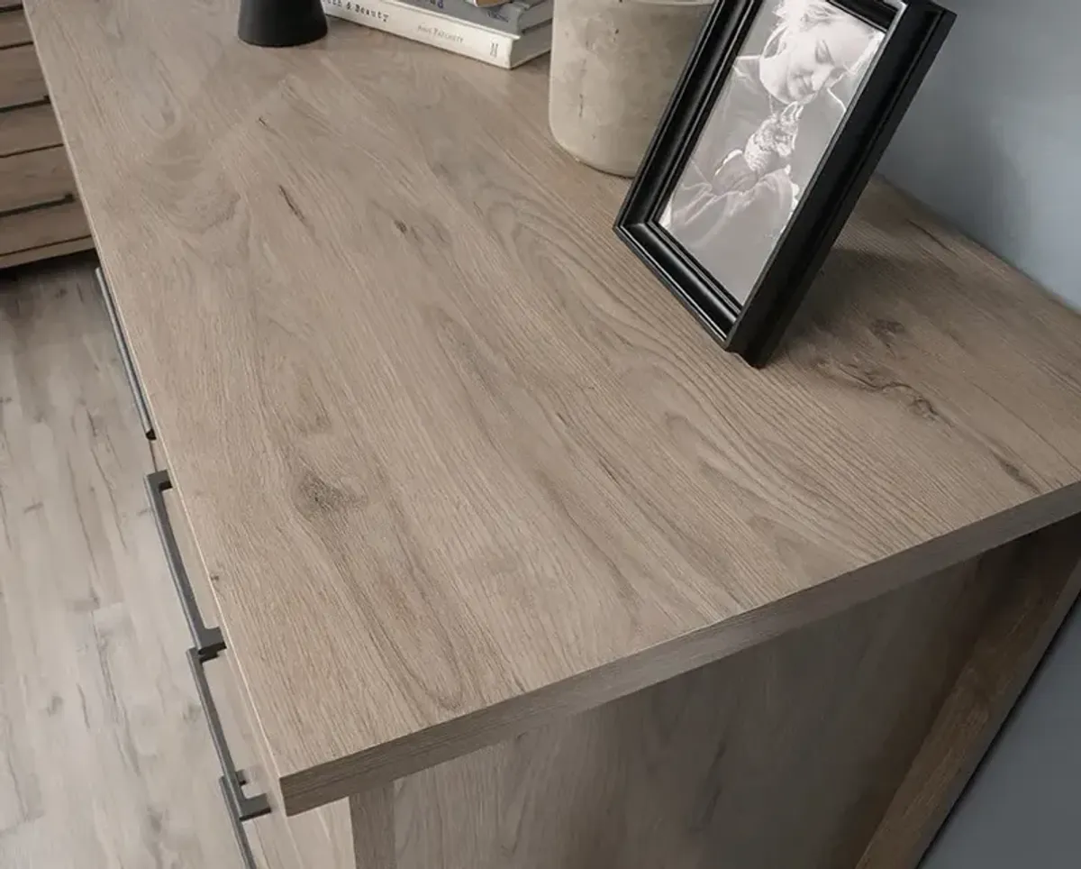 Summit Station Chest