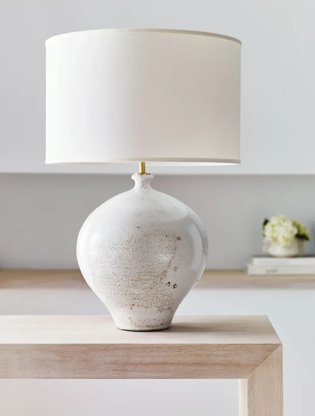 Gaios Table Lamp