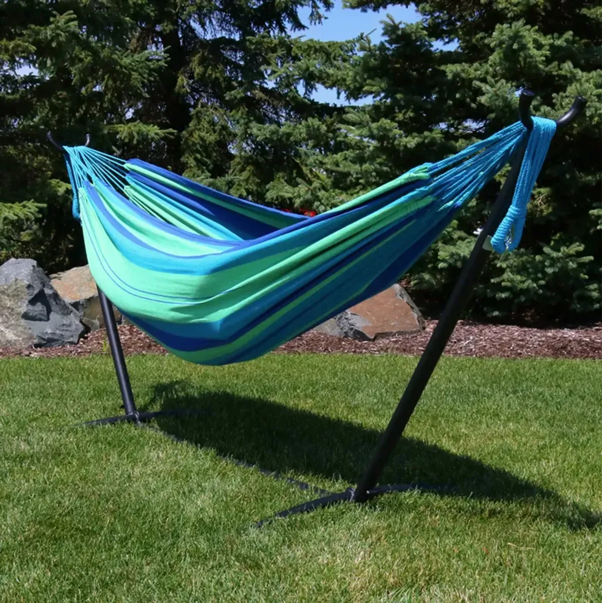 Sunnydaze Large Cotton Hammock with Steel Stand and Carrying Case