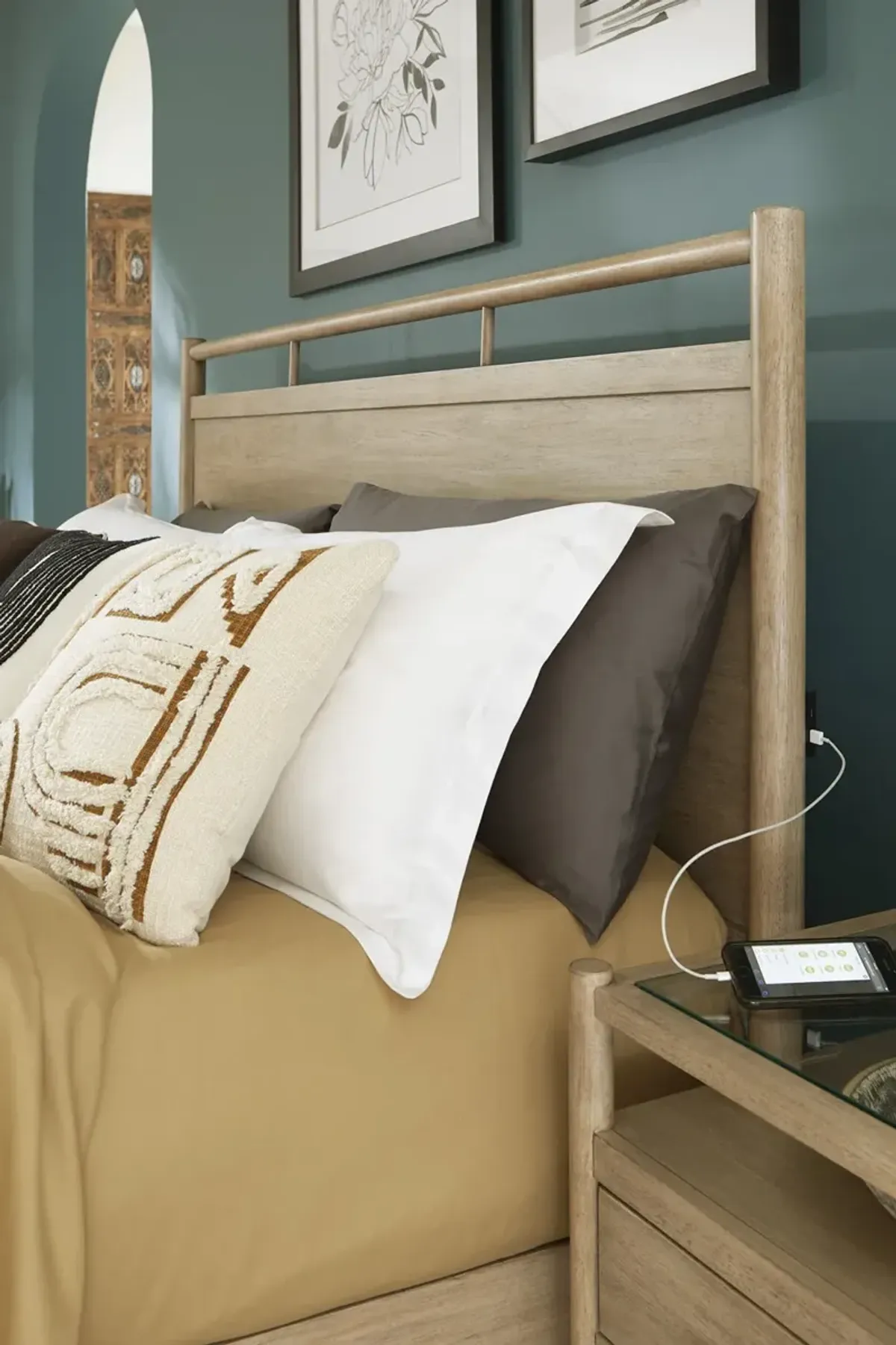 Shiloh Twin Bed