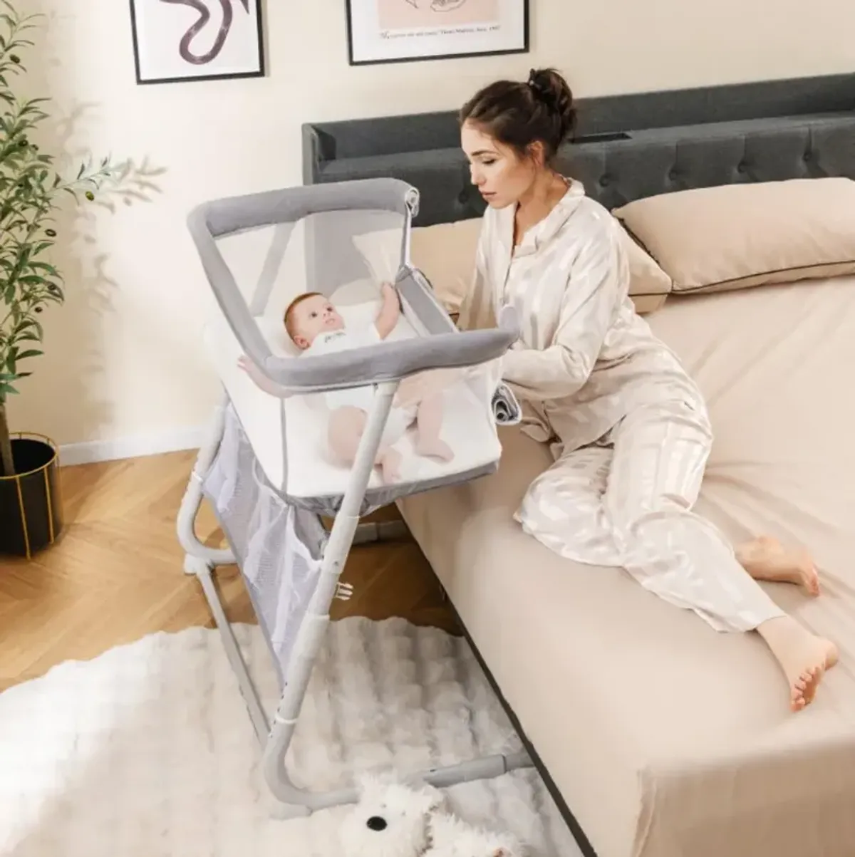 Hivvago Baby Bassinet Bedside Crib with Adjustable Height Comfy Mattress