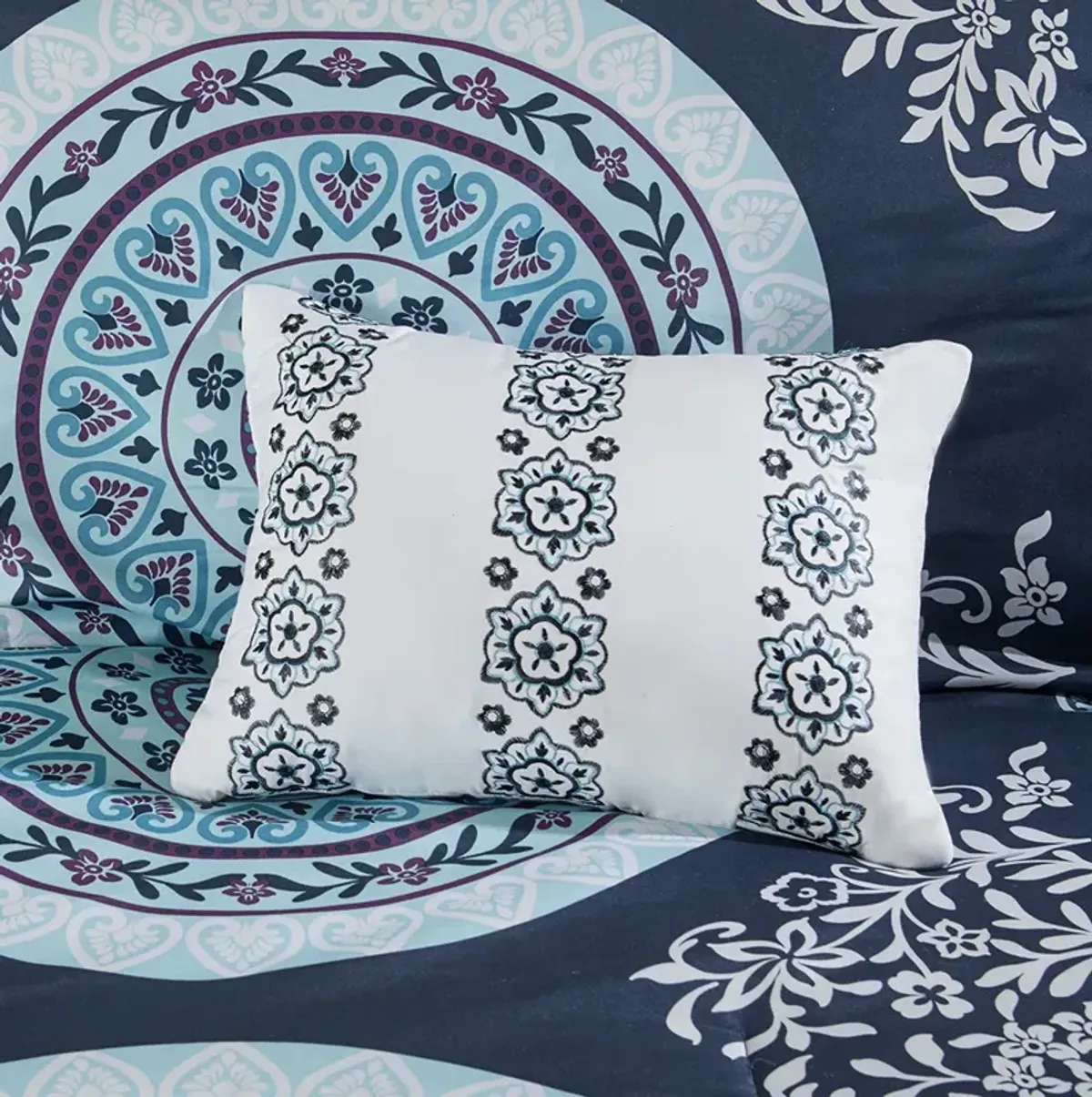 Gracie Mills Yvonne 8-Piece Boho Medallion Comforter Set with Sheets