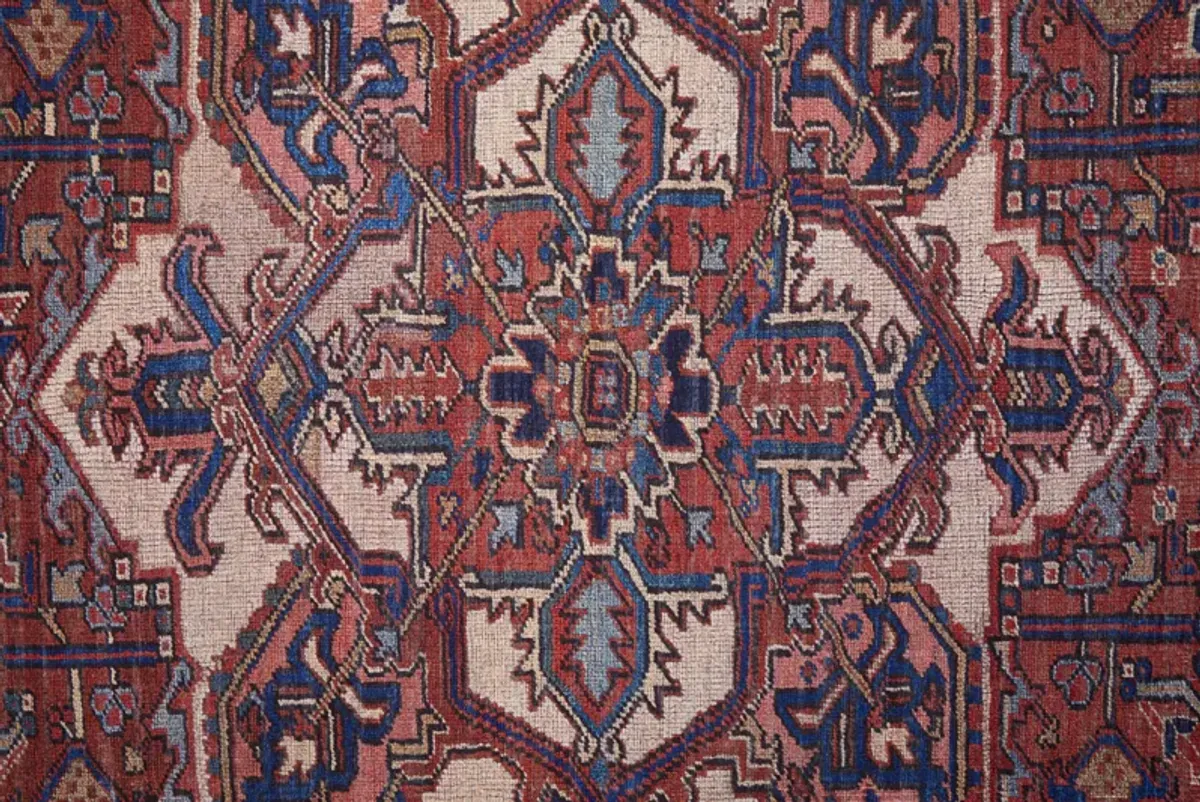 Rawlins 39HHF Red/Tan/Blue 2' x 3' Rug