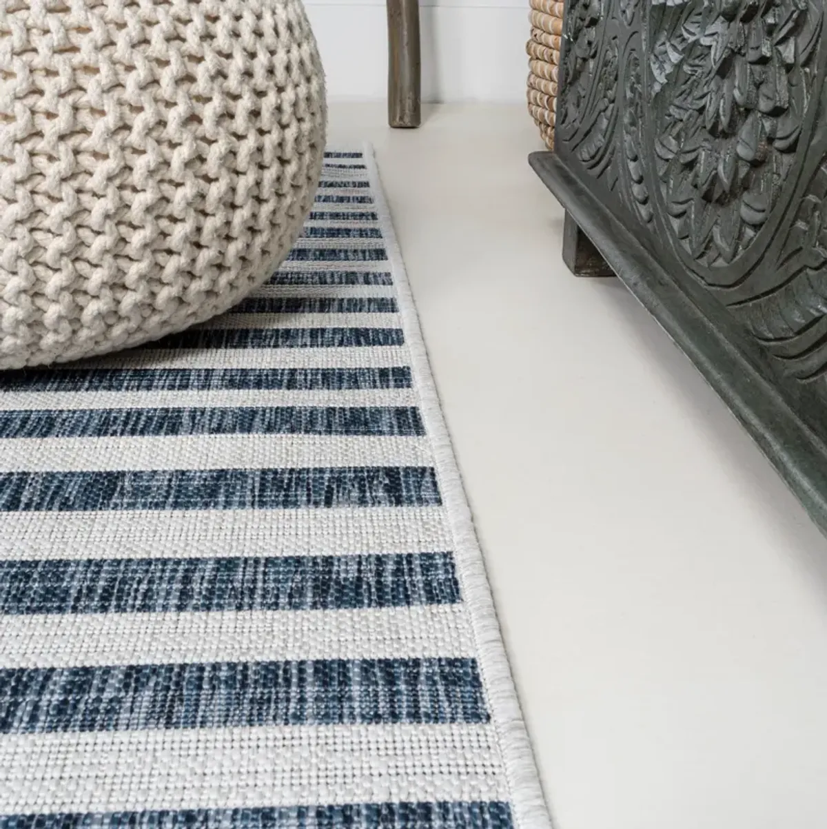 Sukie Modern Offset Stripe Indoor/Outdoor Area Rug