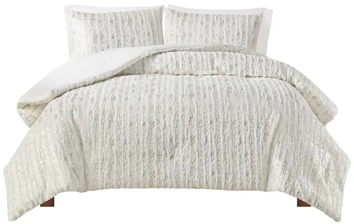 Gracie Mills Maelona Metallic Print Faux Fur Comforter Set