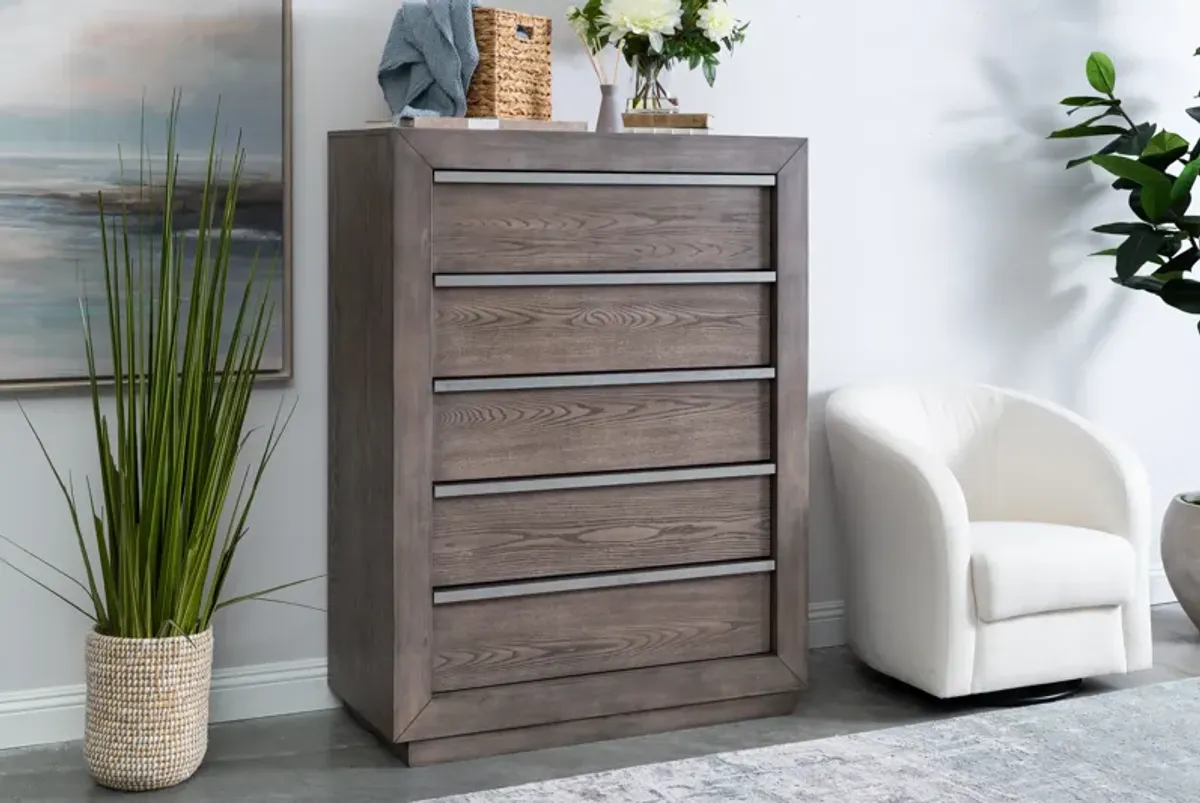 Anibecca Five-Drawer Chest