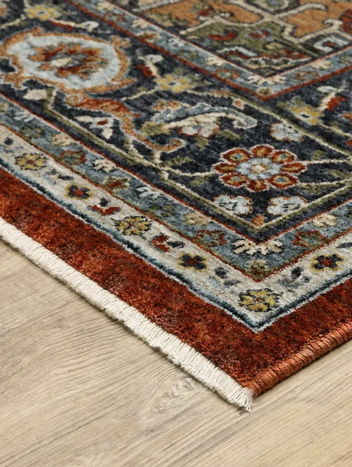 Aberdeen 2'3" x 7'6" Red Rug