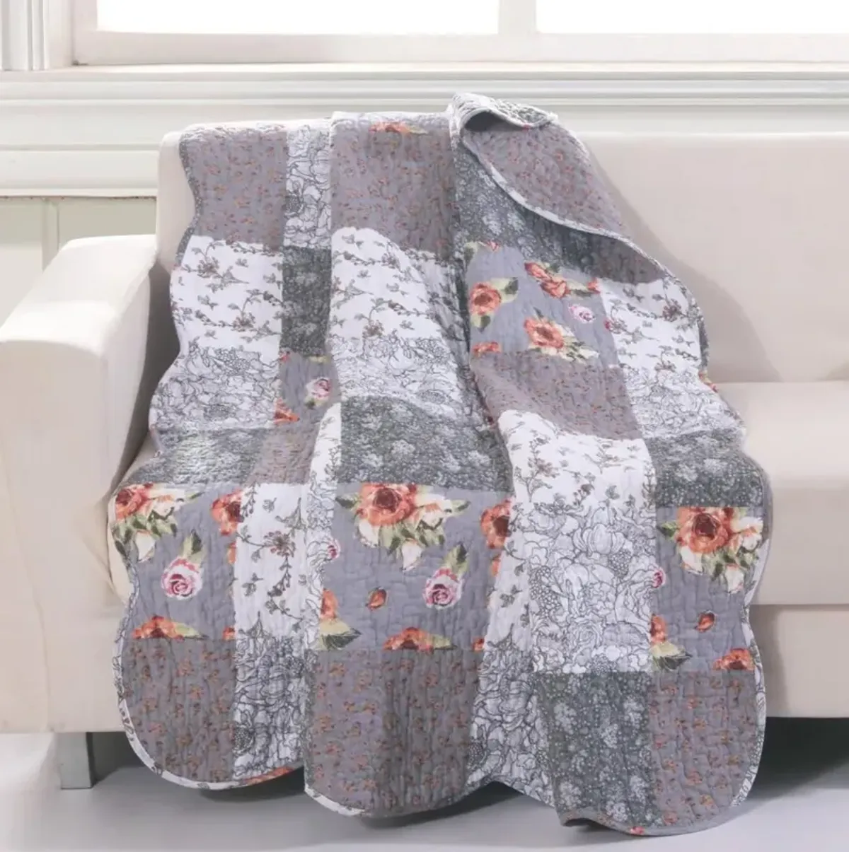 Greenland Home Fashions Barefoot Bungalow Giulia Fabulous Floral and Stencil Prints Fashionable Quilted Throw Blanket - 50x60", Gray