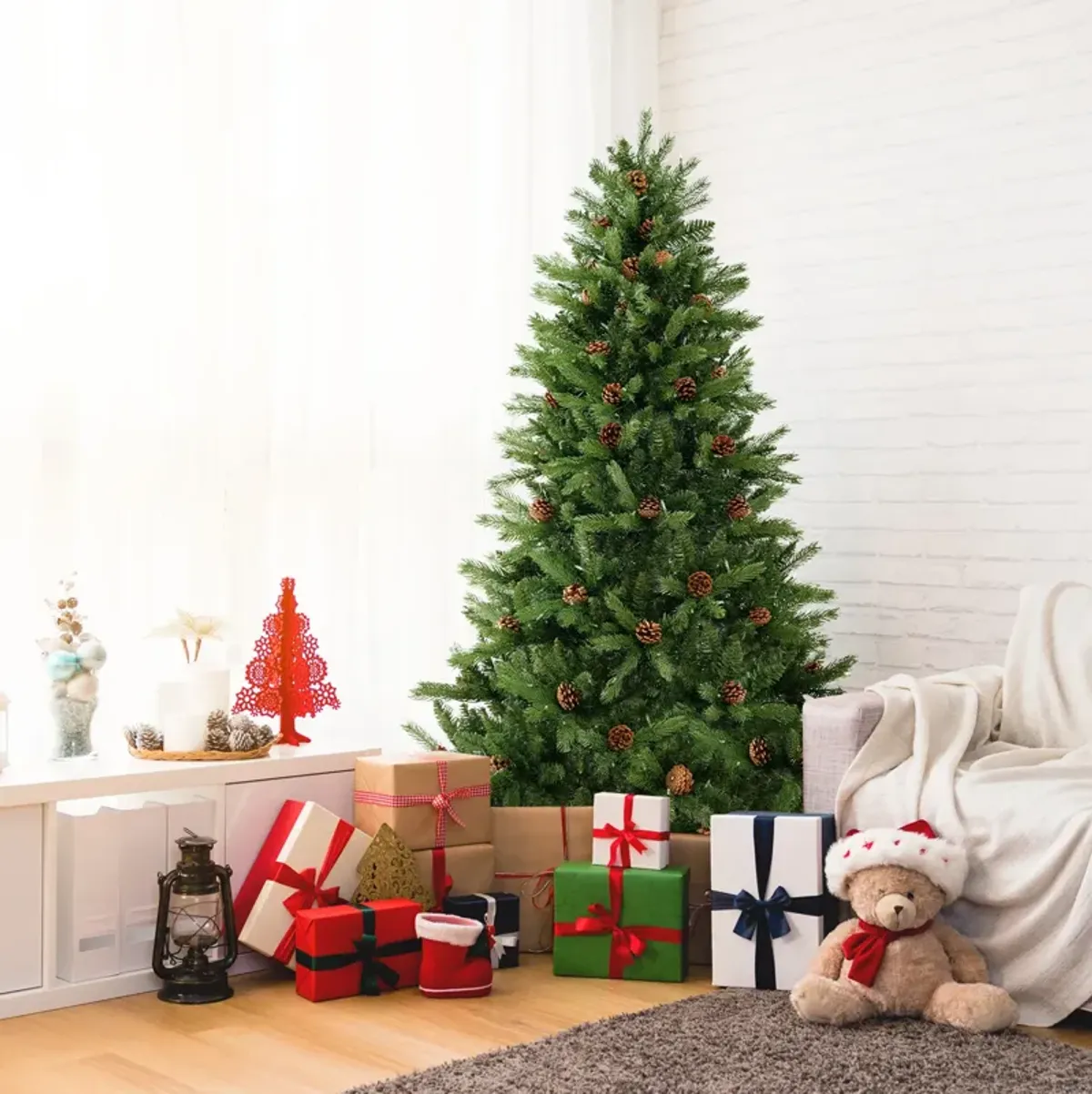 Artificial Christmas Tree with Pine Cones and Adjustable Brightness